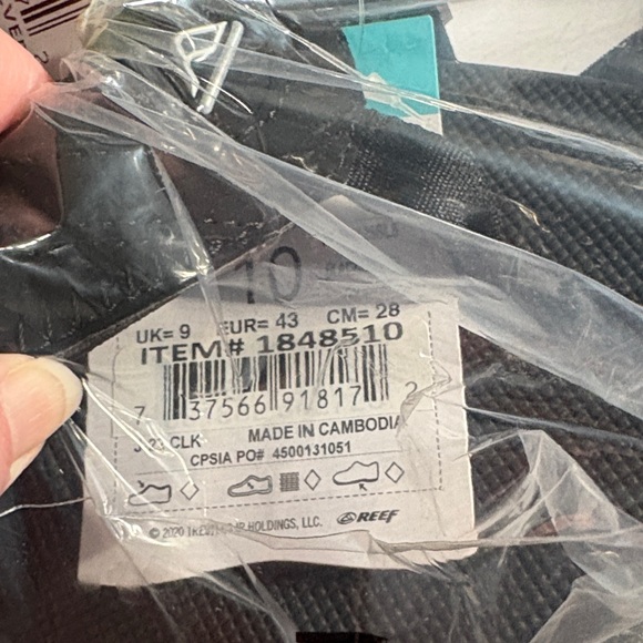 Reef Black Silver Flip-Flops with the bottle openers! - Picture 6 of 6